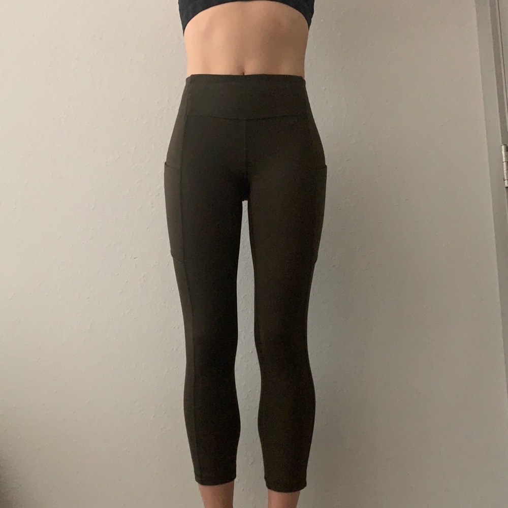 Lululemon olive green crop leggings